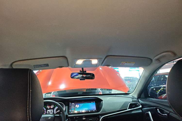 Used Venucia T90 2017 2.0L CVT Fashion Edition Headliner