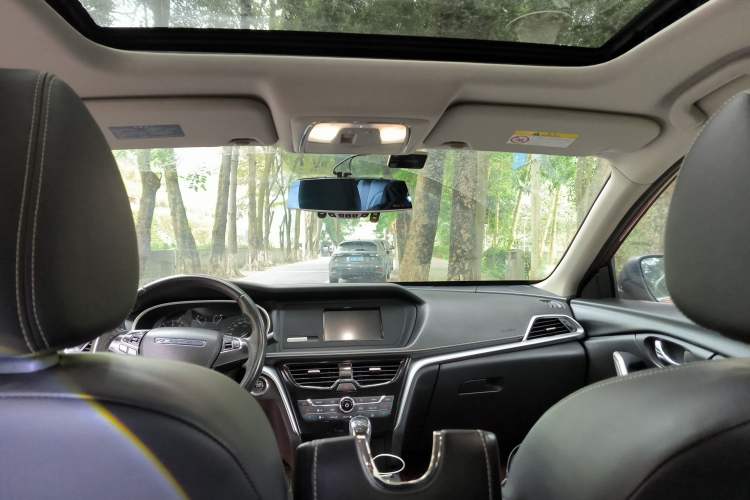 Used Venucia T90 2017 2.0L CVT Smart Edition Headliner