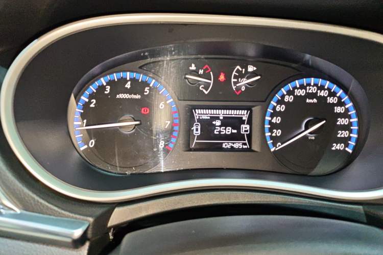 Used Venucia T90 2017 2.0L CVT Fashion Edition Instrument Cluster