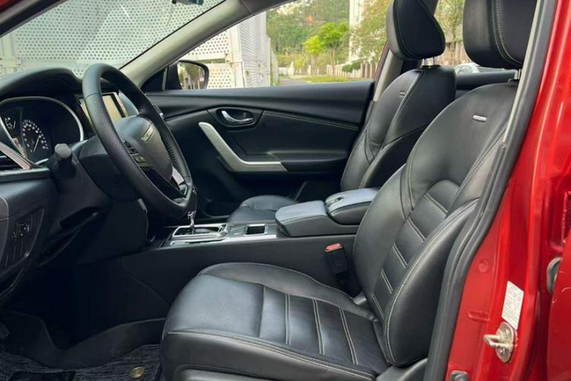 Used Venucia T90 2017 2.0L CVT Smart Edition Interior 1