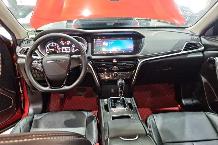 Used Venucia T90 2017 2.0L CVT Fashion Edition Interior 2