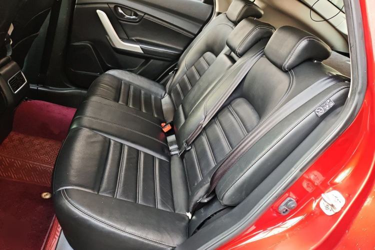 Used Venucia T90 2017 2.0L CVT Smart Edition Interior 4