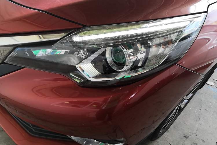 Used Venucia T90 2017 2.0L CVT Smart Edition Left Front Headlight