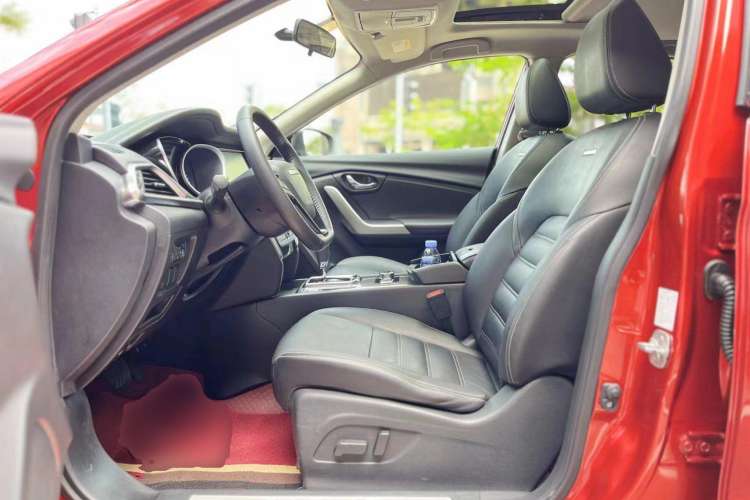 Used Venucia T90 2017 2.0L CVT Leading Edition Left Front Seat