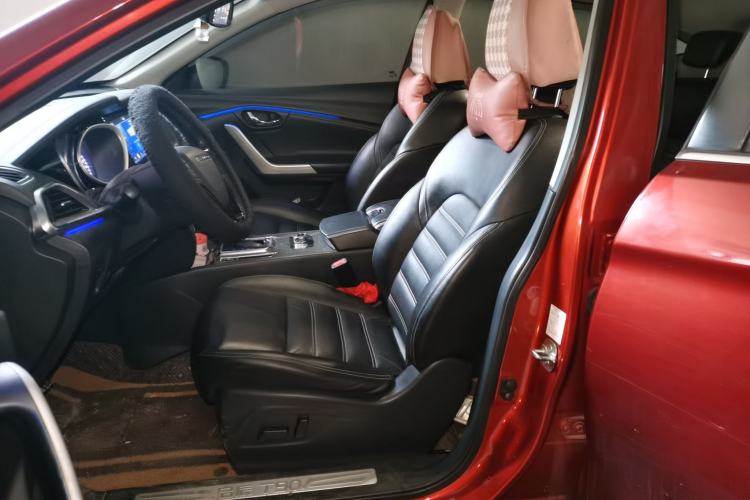 Used Venucia T90 2017 2.0L CVT Leading Edition Left Front Seat