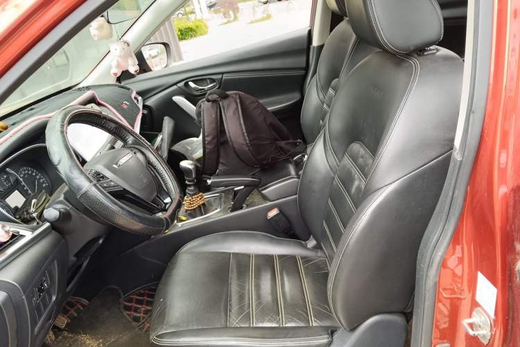 Used Venucia T90 2017 2.0L Manual ZhiShang Edition Left Front Seat