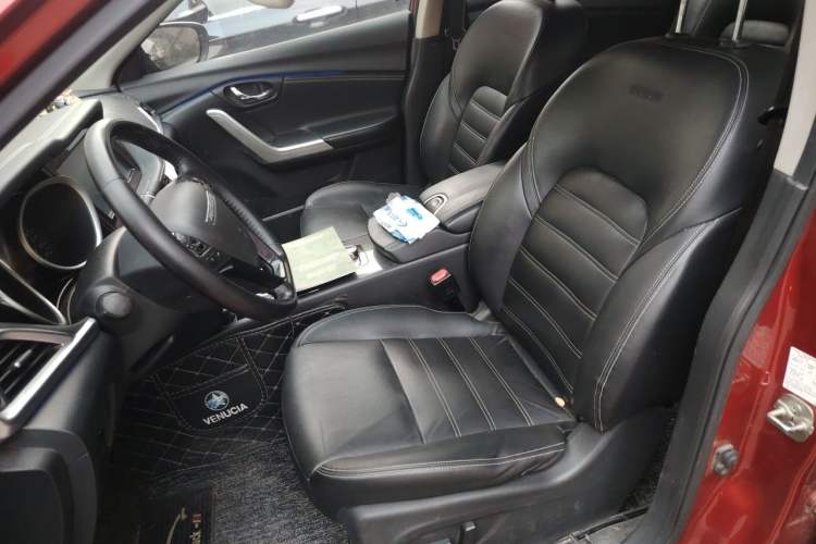 Used Venucia T90 2017 2.0L CVT Leading Edition Left Front Seat