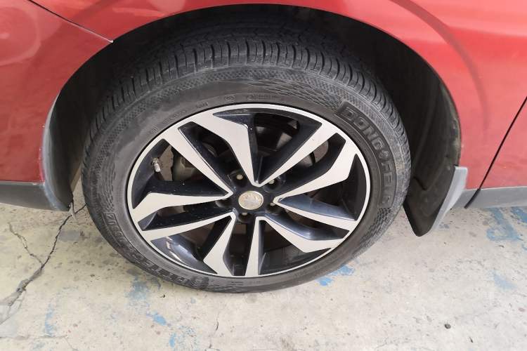 Used Venucia T90 2017 2.0L CVT Smart Edition Left Front Wheel Hub