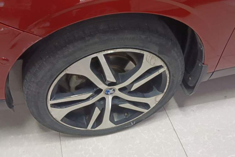 Used Venucia T90 2017 2.0L CVT Leading Edition Left Front Wheel Hub