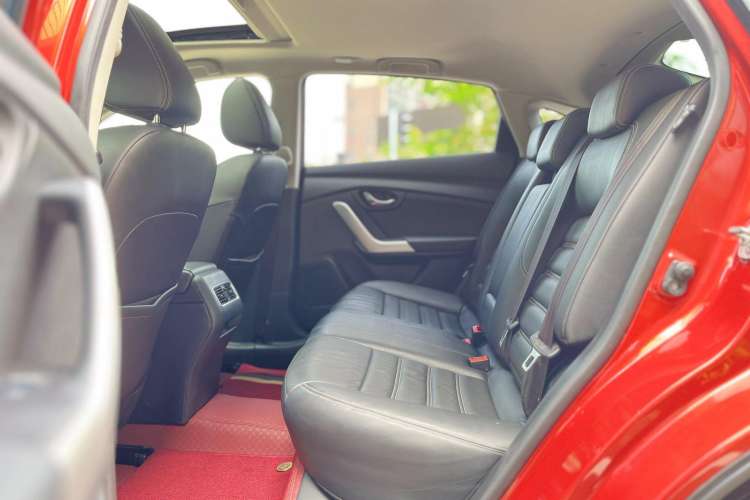 Used Venucia T90 2017 2.0L CVT Leading Edition Left Rear Seat