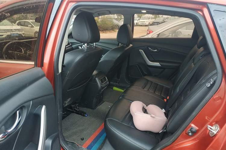 Used Venucia T90 2017 2.0L Manual ZhiShang Edition Left Rear Seat