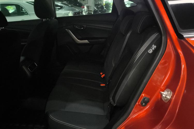 Used Venucia T90 2017 2.0L CVT Fashion Edition Left Rear Seat