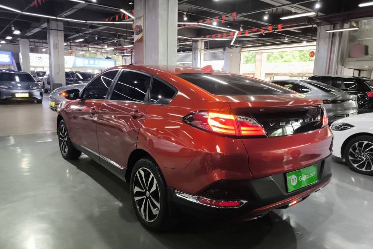 Used Venucia T90 2017 2.0L CVT Fashion Edition Left Side