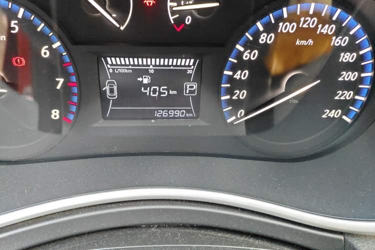 Used Venucia T90 2017 2.0L CVT Smart Edition Odometer Close Up
