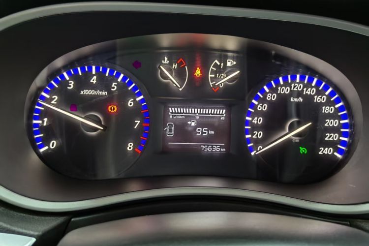 Used Venucia T90 2017 2.0L Manual ZhiShang Edition Odometer Close Up