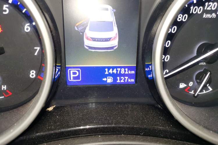 Used Venucia T90 2017 2.0L CVT Leading Edition Odometer Close Up