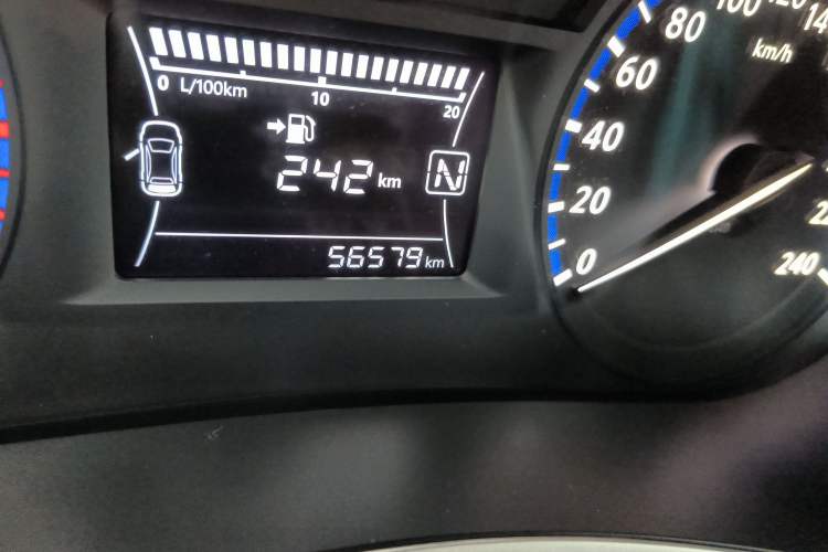Used Venucia T90 2017 2.0L CVT Smart Edition Odometer Close Up
