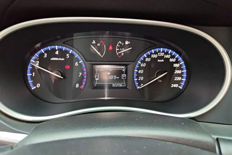Used Venucia T90 2017 2.0L CVT Smart Edition Odometer Close Up
