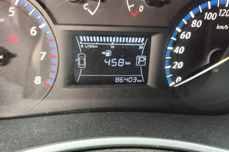 Used Venucia T90 2017 2.0L CVT Smart Edition Odometer Close Up