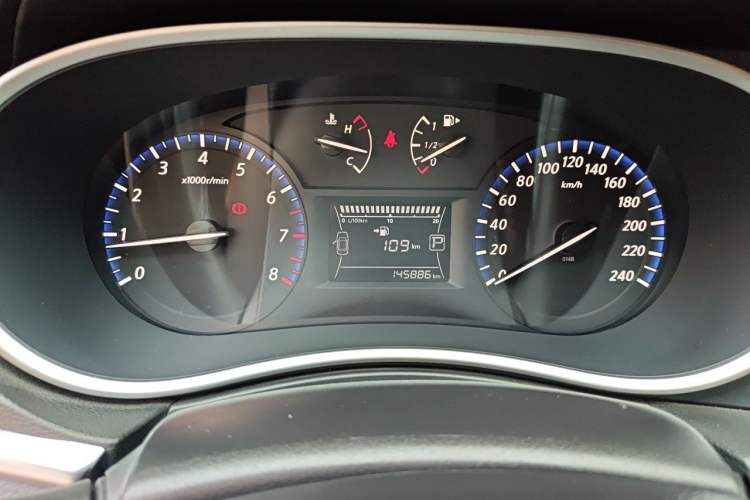 Used Venucia T90 2017 2.0L CVT Smart Edition Odometer Close Up