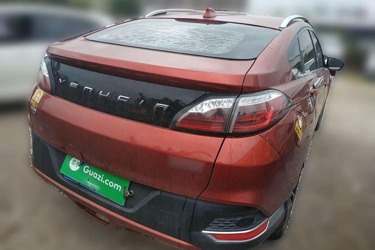 Used Venucia T90 2017 2.0L Manual ZhiShang Edition Rear Right 45 Deg