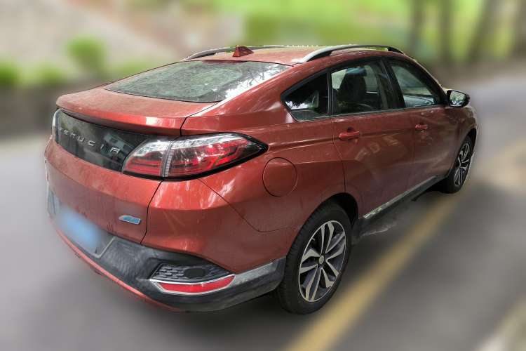 Used Venucia T90 2017 2.0L CVT Smart Edition Rear Right 45 Deg