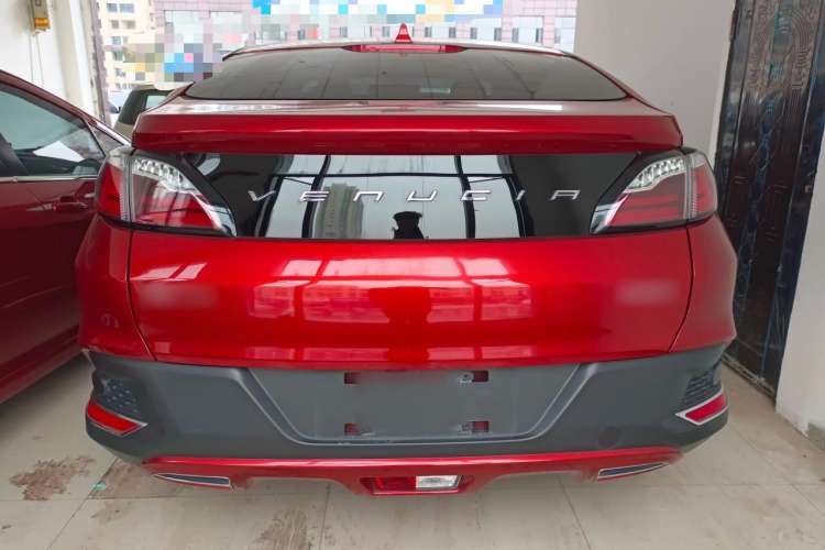 Used Venucia T90 2017 2.0L Manual Fashion Edition Rear