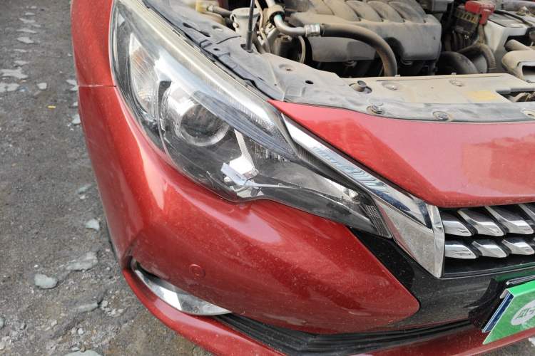 Used Venucia T90 2017 2.0L CVT Smart Edition Right Front Headlight