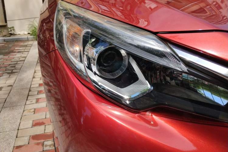 Used Venucia T90 2017 2.0L Manual ZhiShang Edition Right Front Headlight
