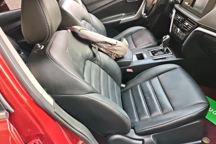 Used Venucia T90 2017 2.0L CVT Smart Edition Right Front Seat