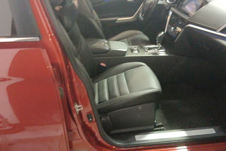 Used Venucia T90 2017 2.0L CVT Leading Edition Right Front Seat