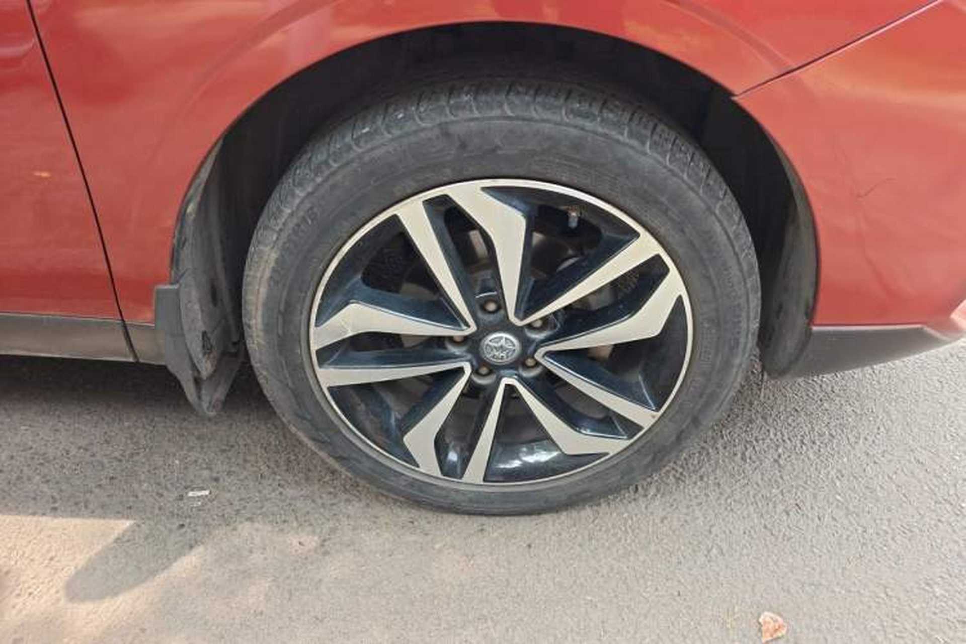 Used Venucia T90 2017 2.0L CVT Smart Edition Right Front Wheel Hub