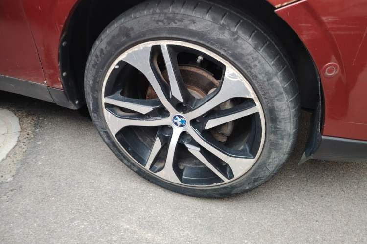 Used Venucia T90 2017 2.0L CVT Leading Edition Right Front Wheel Hub
