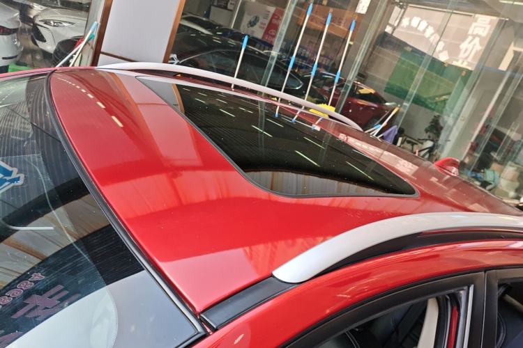 Used Venucia T90 2017 2.0L CVT Smart Edition Roof