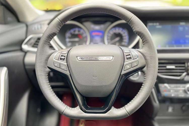 Used Venucia T90 2017 2.0L CVT Leading Edition Steering Wheel