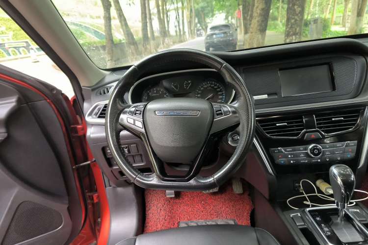 Used Venucia T90 2017 2.0L CVT Smart Edition Steering Wheel