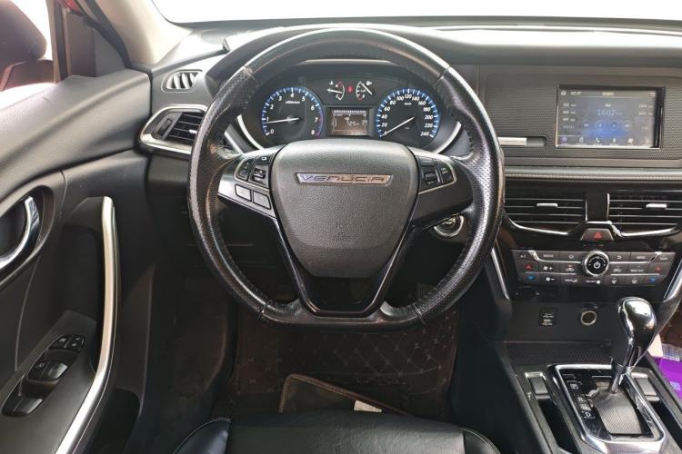 Used Venucia T90 2017 2.0L CVT Smart Edition Steering Wheel
