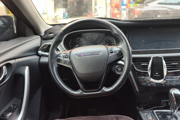 Used Venucia T90 2017 2.0L CVT Smart Edition Steering Wheel