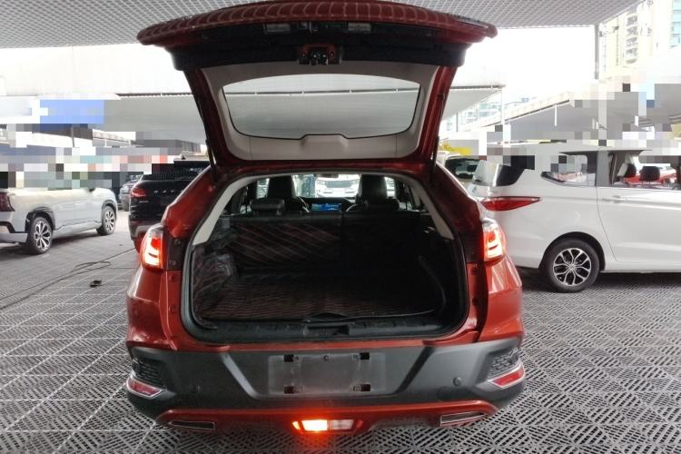 Used Venucia T90 2017 2.0L CVT Leading Edition Trunk
