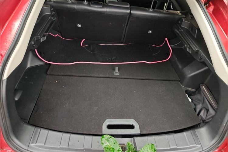Used Venucia T90 2017 2.0L CVT Smart Edition Trunk