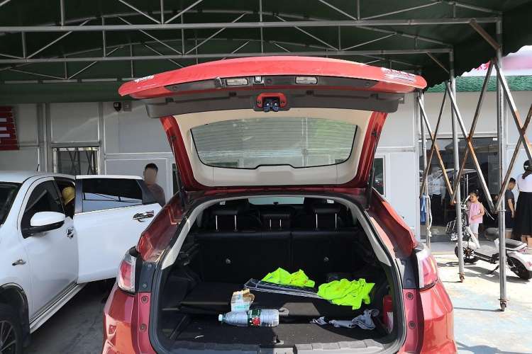 Used Venucia T90 2017 2.0L CVT Smart Edition Trunk