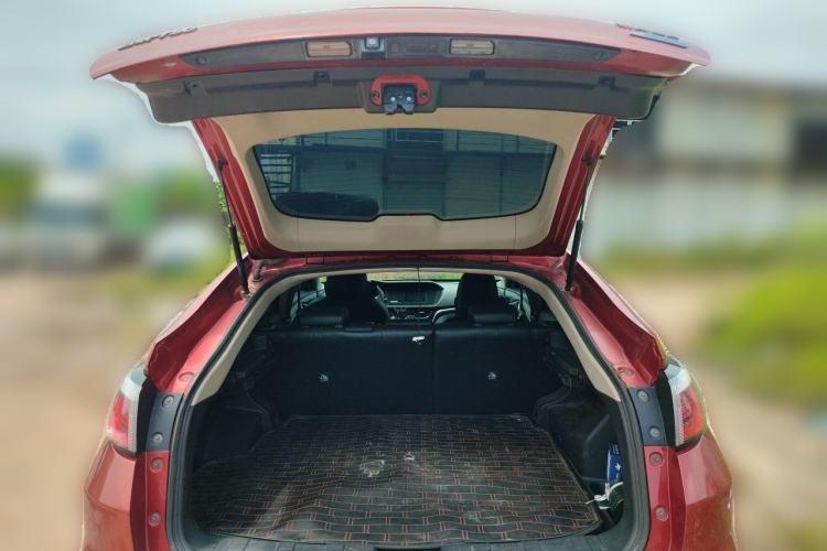 Used Venucia T90 2017 2.0L CVT Smart Edition Trunk