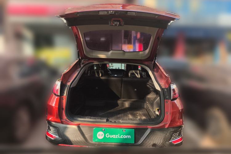Used Venucia T90 2017 2.0L CVT Smart Edition Trunk