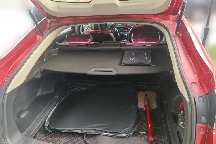 Used Venucia T90 2017 2.0L CVT Smart Edition Trunk