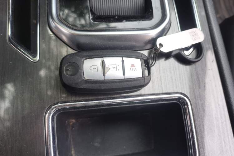 Used Venucia T90 2017 2.0L CVT Smart Edition Vehicle Key