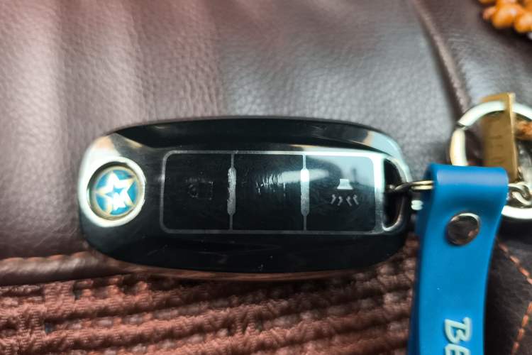 Used Venucia T90 2017 2.0L CVT Smart Edition Vehicle Key