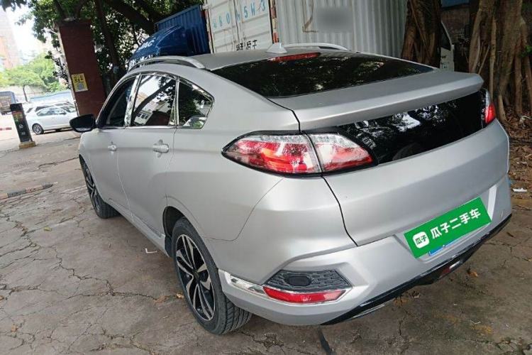 Used Venucia T90 2017 2.0L CVT Smart Edition Left Side