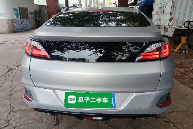 Used Venucia T90 2017 2.0L CVT Smart Edition Rear