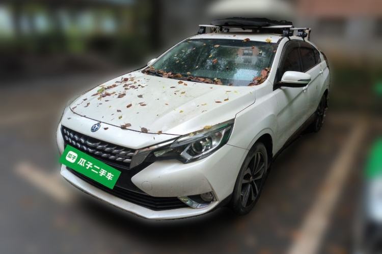 Used Venucia T90 2017 2.0L Manual Fashion Edition Guazi used car, China used car export, Used car for sale, Used Venucia cars, Cheapest cars for sale