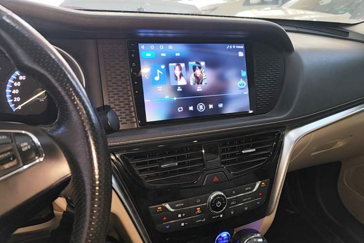 Used Venucia T90 2017 2.0L CVT Smart Edition Audio And AC Panel